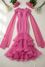 Vestido rosa fucsia sirena capa gasa volantes en capas C.1943