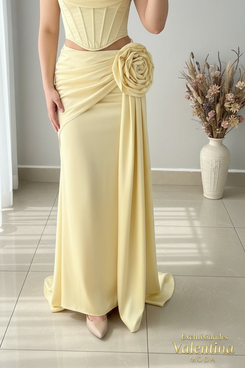 Conjunto Amarillo Pastel | Corsé con Rosa 3D y Falda Drapeada cod.C446