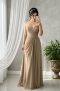 Vestido Champagne Chifón Strapless con Cinto de Perlas cod.0066