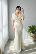 Vestido Sirena Marfil con Chalina de Perlas Exclusivo cod.799