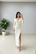 Vestido Elegante Blanco Marfil con Abertura Lateral - Mangas Largas Largo cod.352