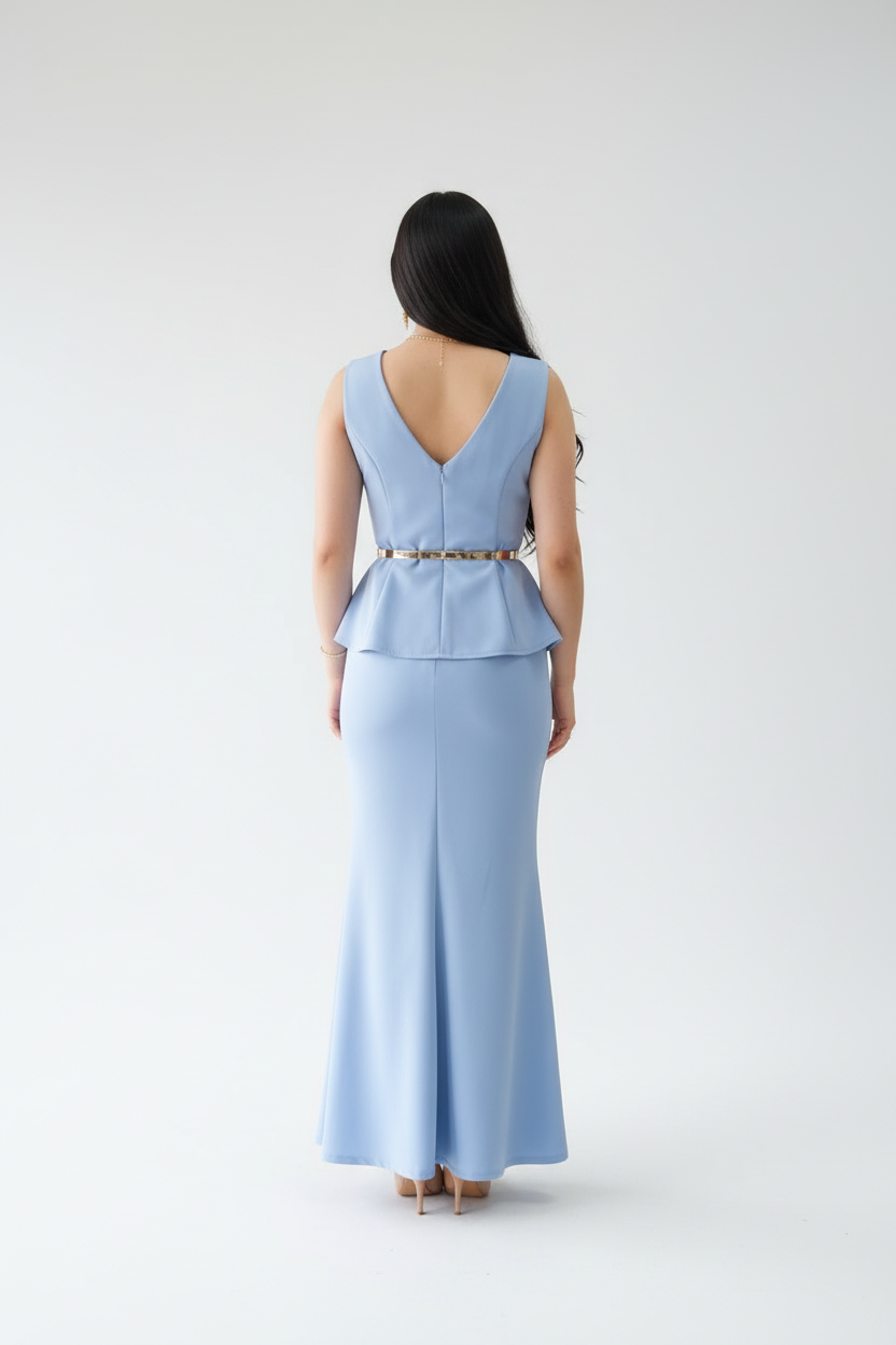 Conjunto Elegante Azul Celeste: con Bordado Floral + Falda Sirena - Sofisticado cod.342
