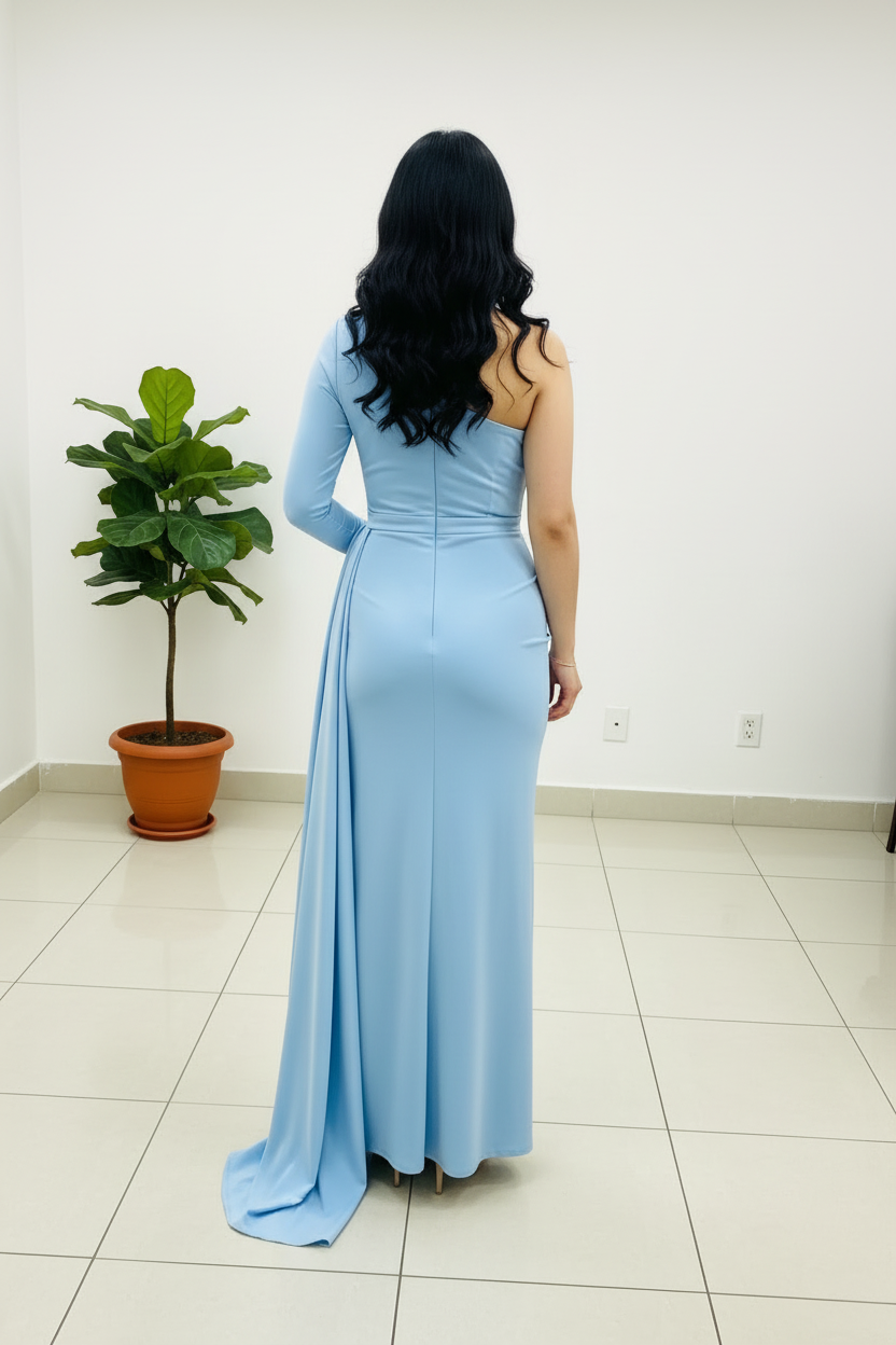 Vestido Largo Azul Cielo Un Hombro Manga Larga con Drapeado y Cola cod.479