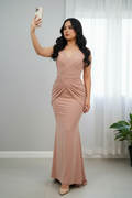 Vestido Nude Rosado Escote V Cruzado con Drapeado Sirena cod.732