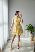 Vestido Amarillo Mantequilla Halter Rosa 3D Falda Capas Chifón cod.931