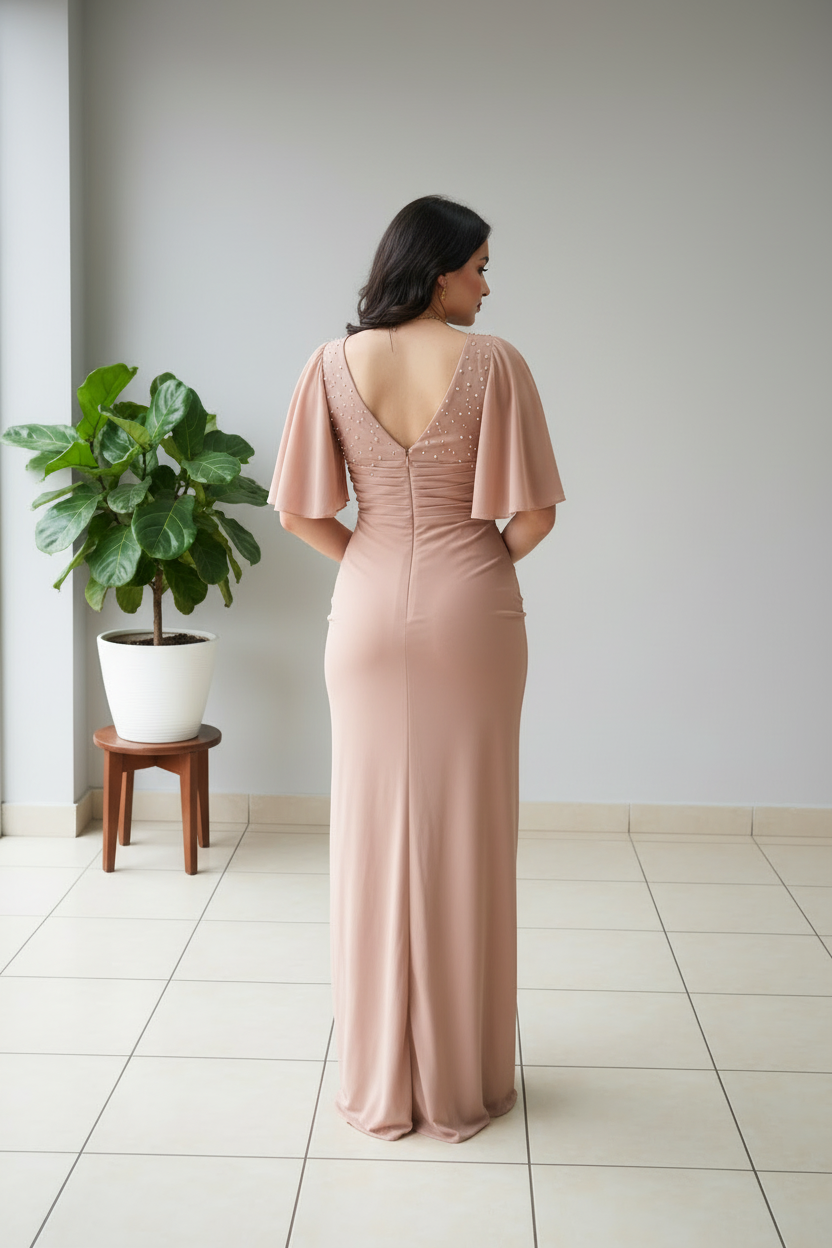 Vestido Nude Pink  con Perlas, Mangas Mariposa y Abertura Lateral cod.369
