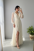 Vestido Blanco Crema Manga Tul Perlas Escote V Wrap Falda Asimetrica Volantes cod.834