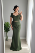 Conjunto Dos Piezas Verde Olivo con Broche Espiral cod.C238