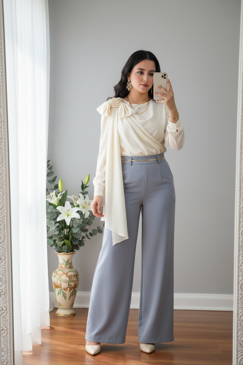 Conjunto Blusa Blanca con Fular y Pantalón Gris cod.C332