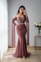Vestido Gala Rosa Palo Sirena Corset Perlas Cristales Mangas Capa Tul cod.V0035