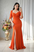 Vestido Naranja Sirena con Mangas Abullonadas y Abertura Frontal cod.V525