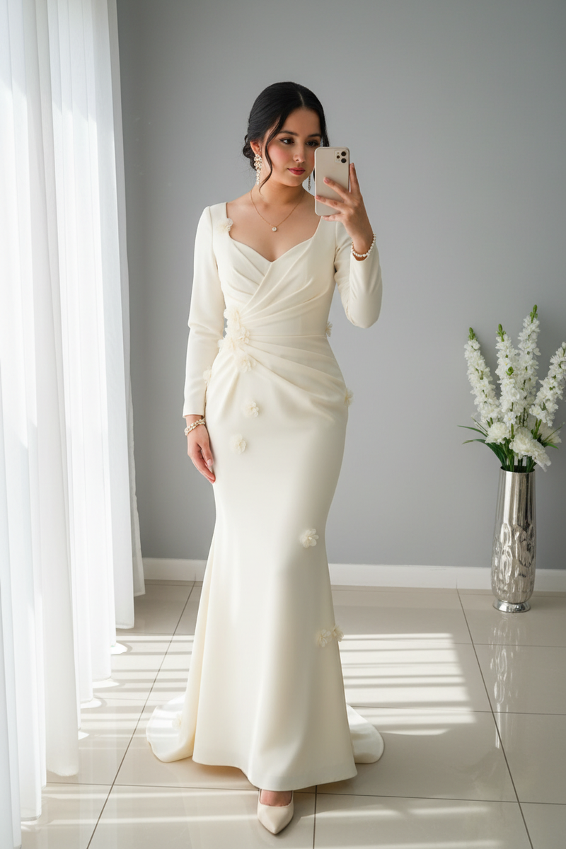 Vestido Blanco Marfil Manga Larga Sirena con Rosas D cod.V535