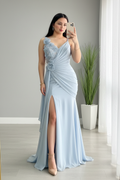 Vestido Azul Cielo Maxi con Rosas 3D y Perlas cod.962