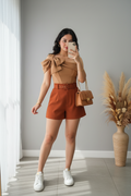 Outfits completo, blusita, shorts formal más cinturon. Cod.133