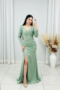 Vestido Verde Sage Manga Larga con Escote V y Cinturón de Pedrería cod.V281