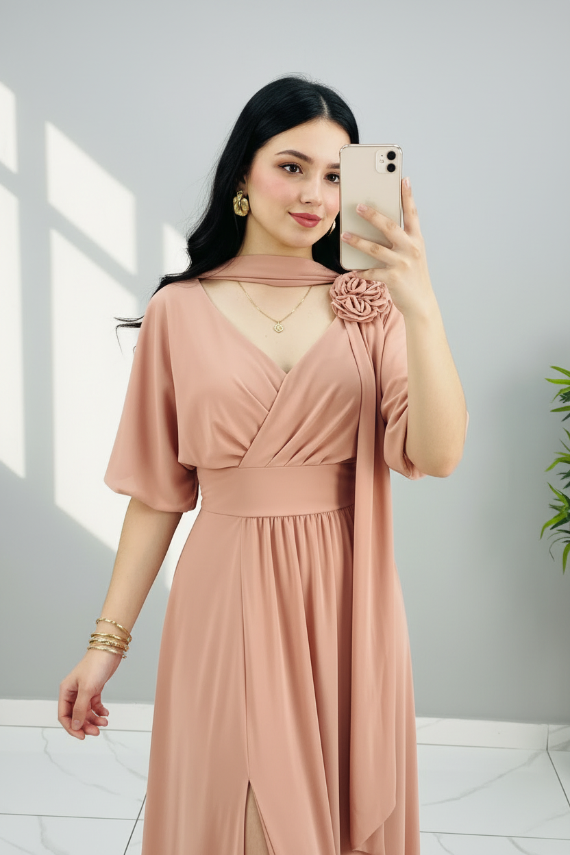Vestido Largo Rosa Palo con Chal, Rosa 3D y Abertura Lateral cod. 399