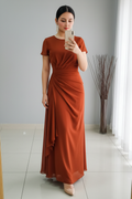 Vestido Terracota Drapeado Manga Corta cod.V344