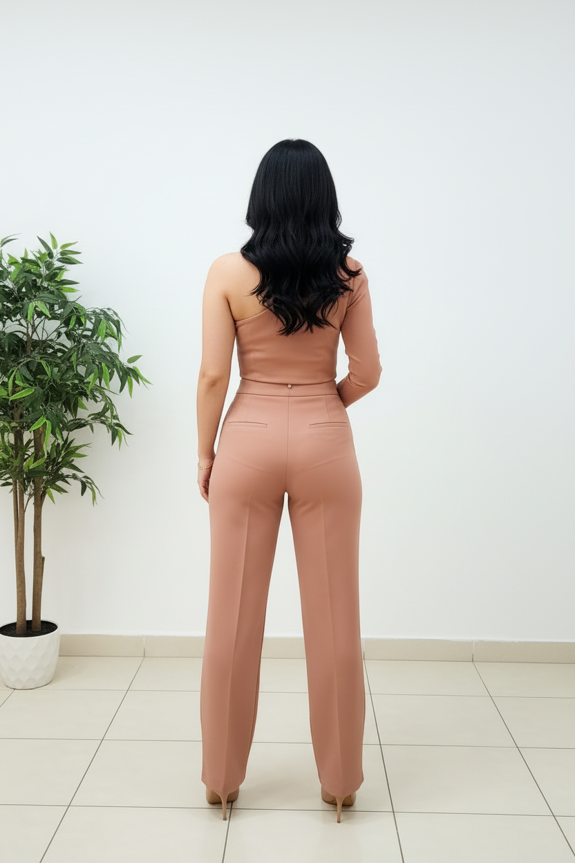 Conjunto Nude Top Un Hombro con Rosa 3D y Pantalón Palazzo Tiro Alto cod.478