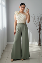 Conjunto Blusa Crema One-Shoulder con Palazzo Verde Salvia cod.C347