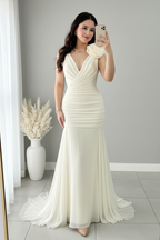 Vestido Novia Ivory Sirena Escote V Drapeado Rosa 3D Hombro cod.V0034