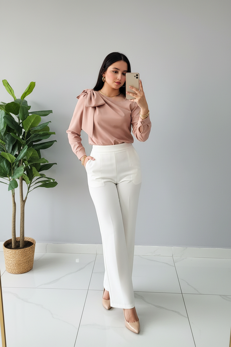 Pantalón Blanco Bootcut de Tiro Alto con Bolsillos Laterales cod.388