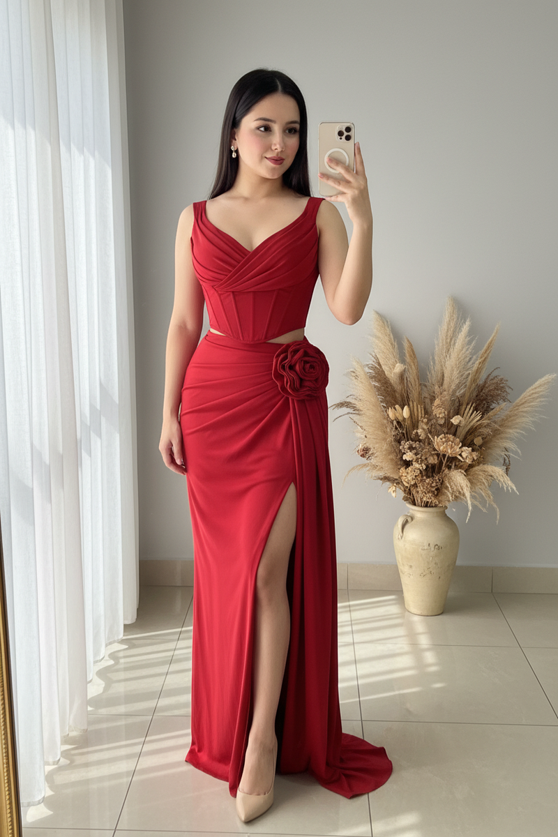 Conjunto Rojo | Corsé Cutout con Rosa 3D y Falda Drapeada cod.C447