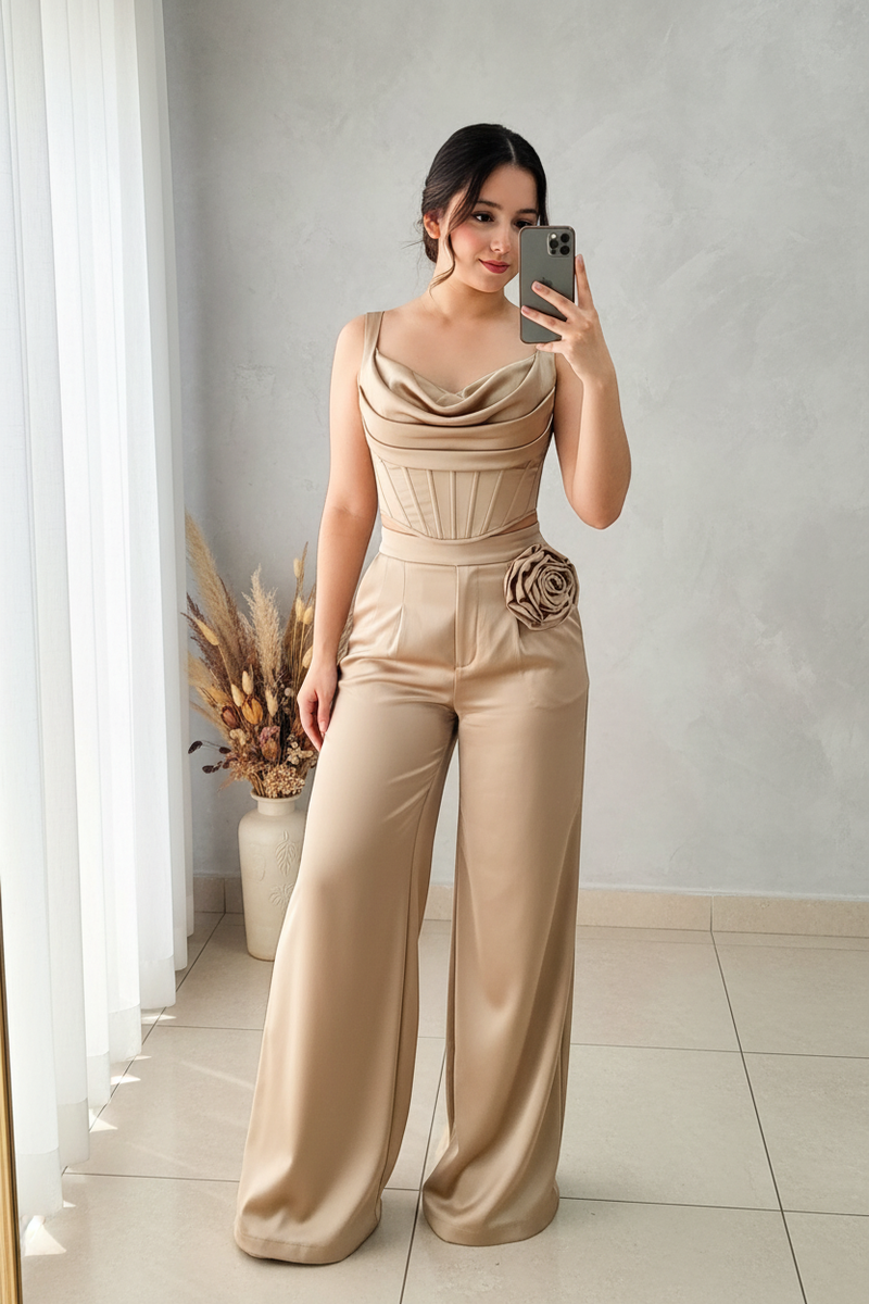 Conjunto Champagne | Top Corsé con Rosa 3D y Palazzo cod.C443