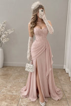 Vestido largo rosa empolvado escote corazón con pedrería y abertura cod. VC016