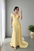 Vestido Sirena Amarillo Pastel — Corset Ballenas, Escote Corazón & Drapeado Lateral cod.884