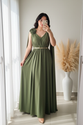 Vestido Verde Olivo Chiffon Escote V con Capa y Rosa cod.0095