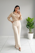 Conjunto Monocromático Beige: Camisa Satinada y Pantalón Palazzo cod.390