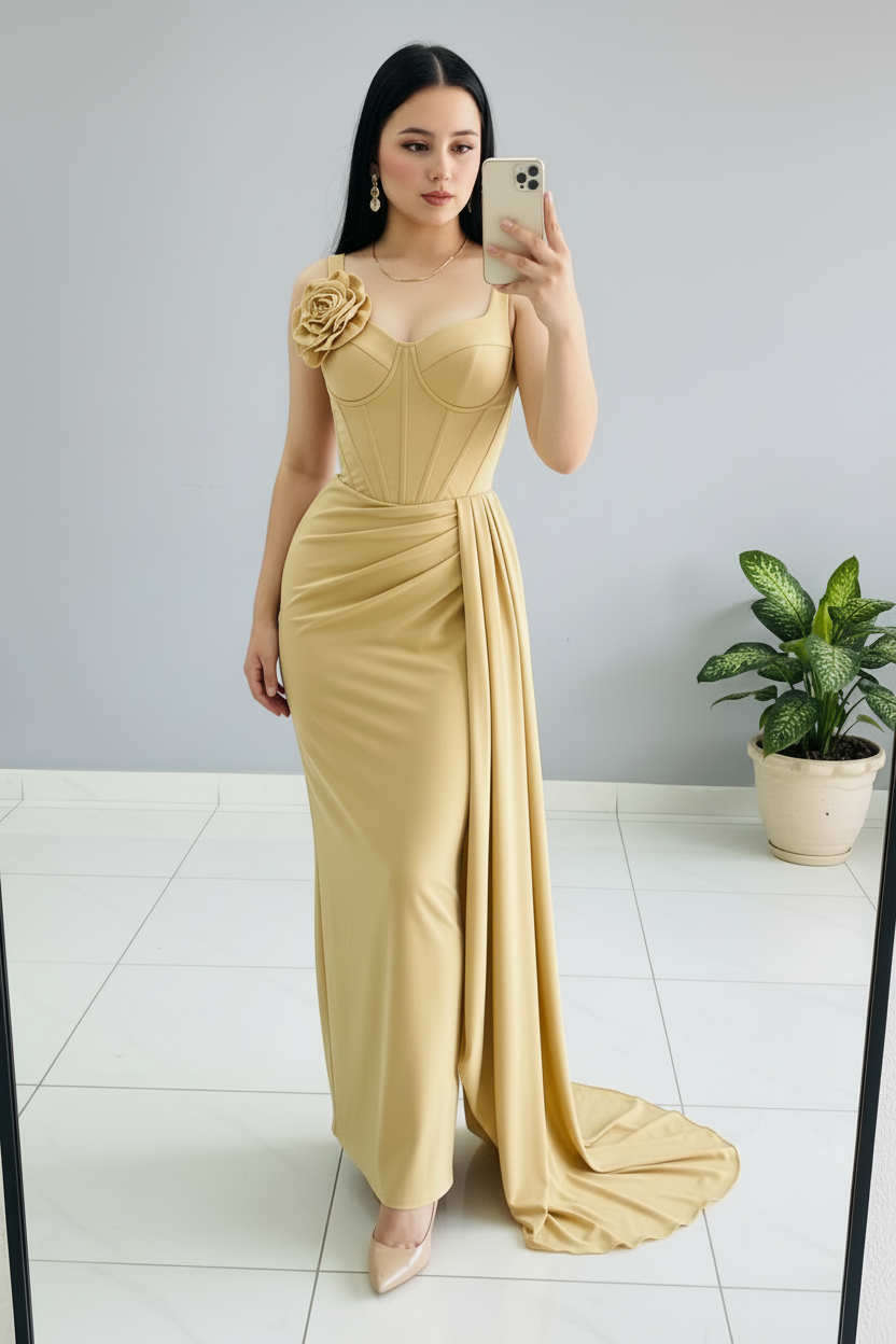 Vestido Golden Corset – Gown Dorado con Rosa & Cola Dramática cod.670
