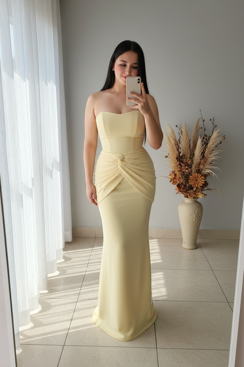 Vestido Sirena Amarillo Mantequilla | Strapless con Drapeado Anudado cod.V448