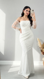 Vestido Sirena Blanco con Perlas Dispersas y Mangas de Tul Floral cod.V819