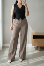 Pantalón sastre en color taupe cod.119
