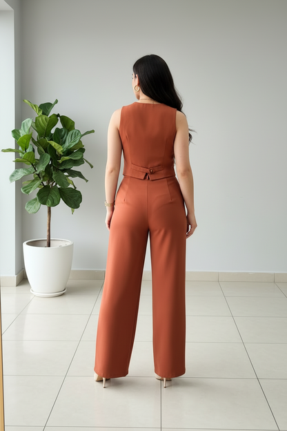 Conjunto Terracota: Chaleco con Rosa 3D y Pantalón Palazzo cod.411