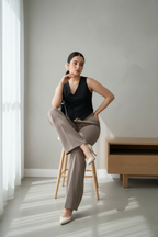 Pantalón sastre en color taupe cod.119