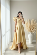 Vestido Champagne Satén Moño Doble Corsé High-Low cod.00100