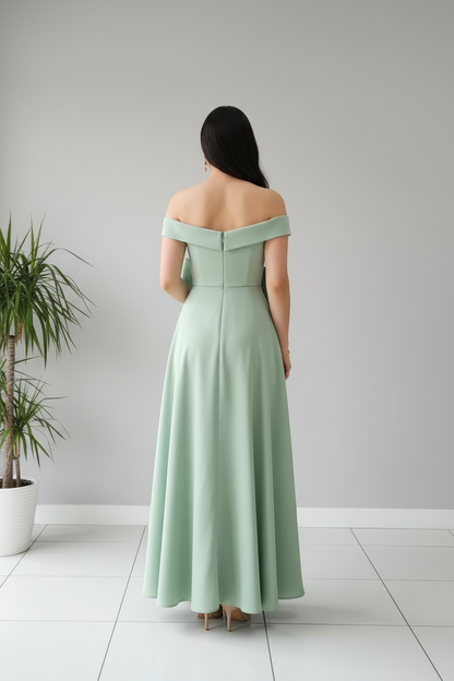 Vestido de Gala Verde Menta Off-Shoulder con Moño Gigante y Falda en Capas - Elegante Largo cod.363