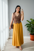 Conjunto Chaleco Café con Falda Mostaza cod.753