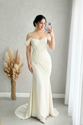 Vestido Ivory Off-Shoulder Sirena con Perlas y Corsét cod.V365