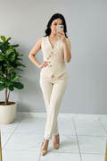 Conjunto Elegante Beige Chaleco con Botones Dorados y Pantalón Slim cod.518