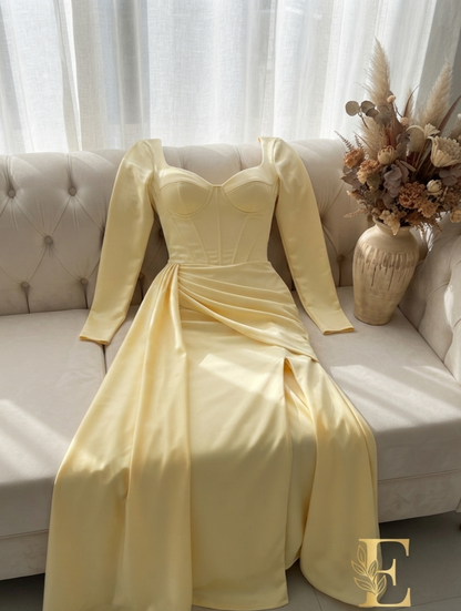 Vestido Sirena Amarillo Mantequilla con Corset y Cola