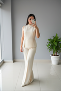 Conjunto Crema Top Cuello Alto y Pantalón cod.634