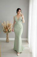 Vestido Verde Sage Sirena Escote V Manga Tul Perlas Cola cod.V570