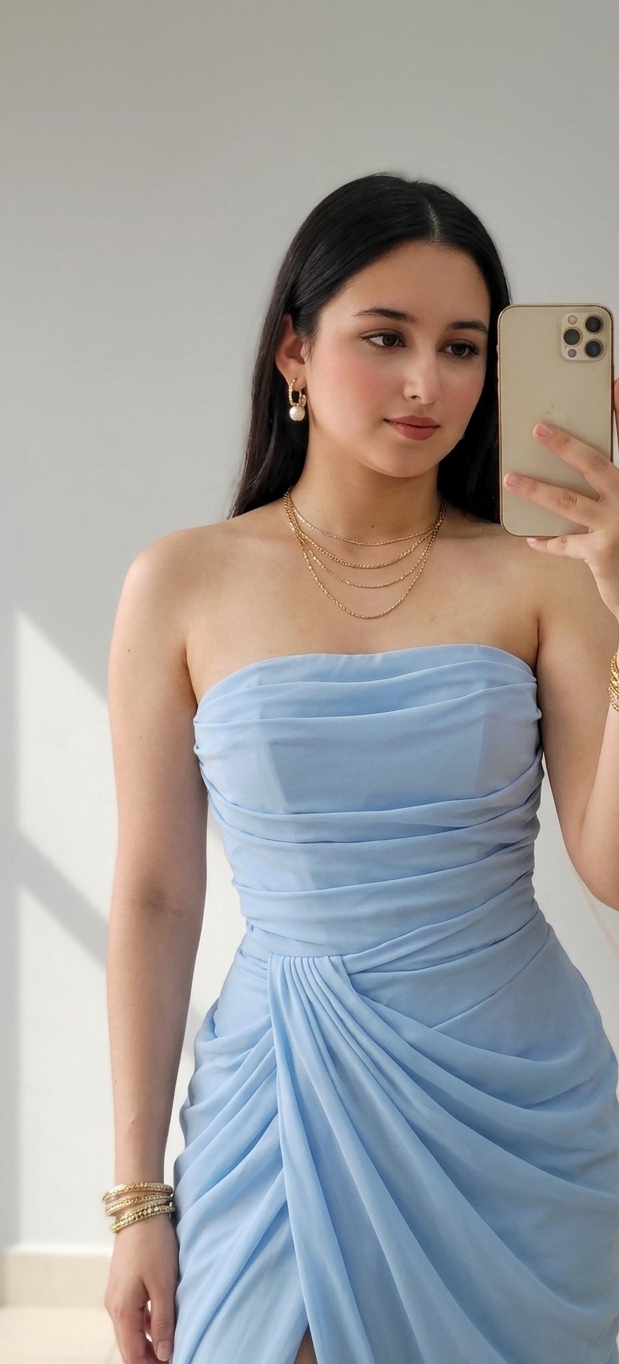 Vestido Azul Cielo Strapless Drapeado Abertura Lateral cod.V562
